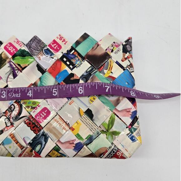 Y2K Handmade Recycled Woven Magazine Clutch Zippered Makeup Bag - Picture 5 of 9